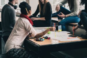 Los jóvenes necesitan espacios de autogestión.